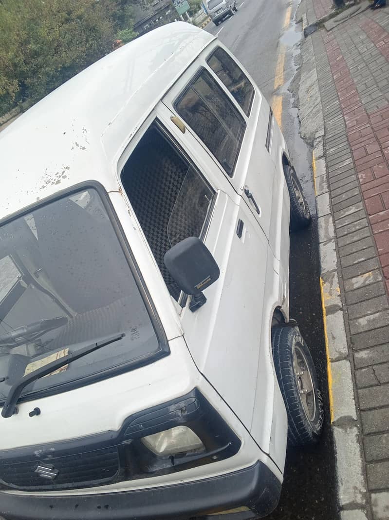Suzuki Bolan 2012 5