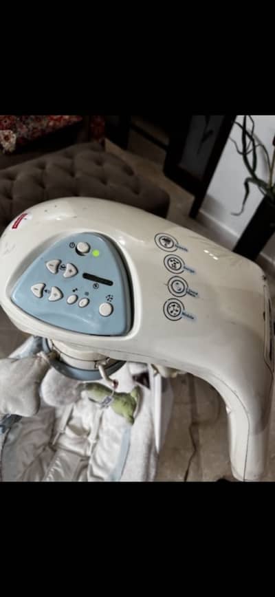 Electric toddler swing
