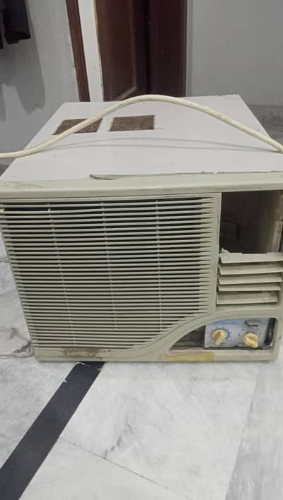 Fuji Electric Window AC  0.75 Ton