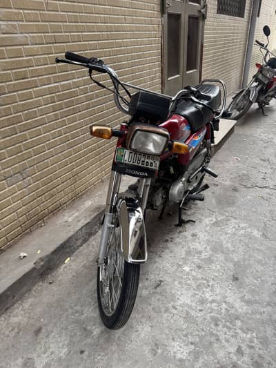 Honda CD 70 (2016)