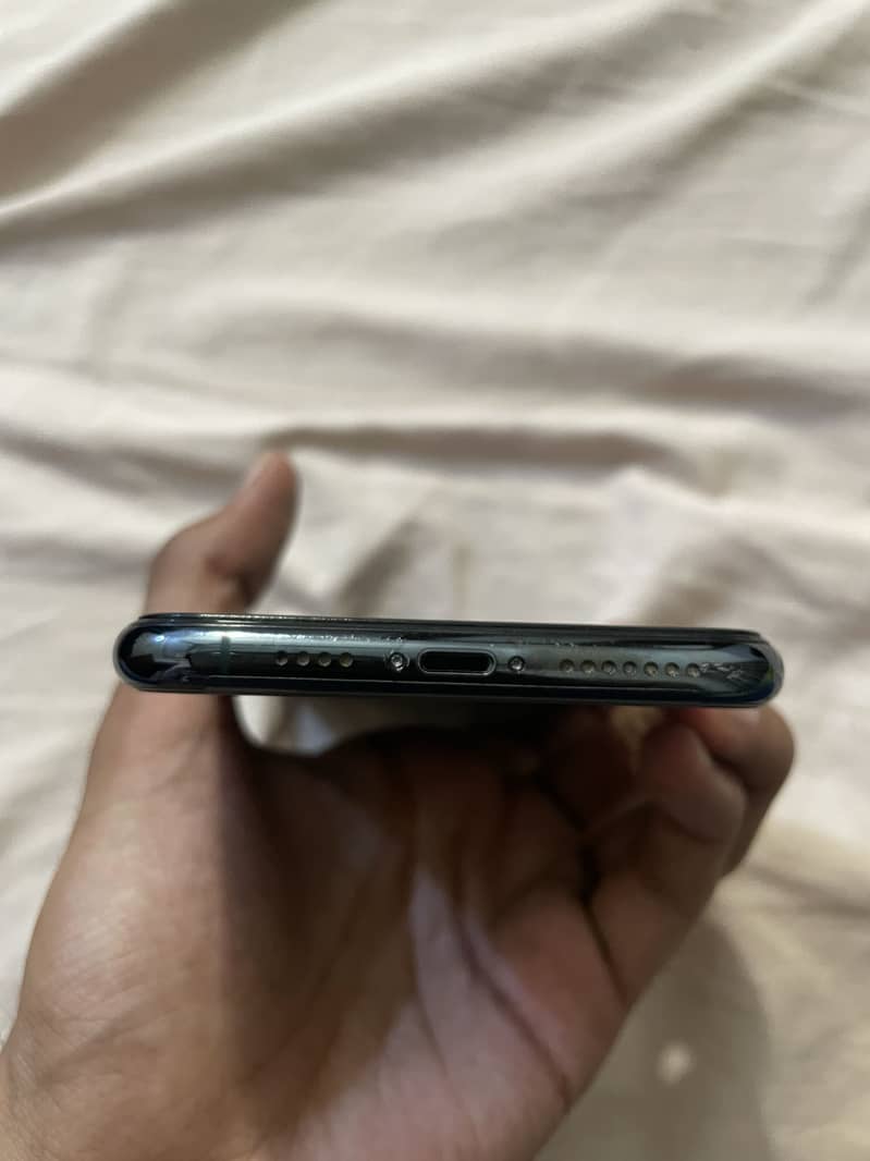 Apple iPhone 11 Pro Max 3