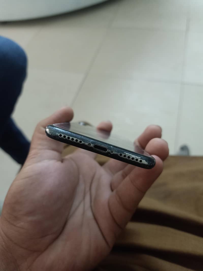 Apple iPhone 7 4