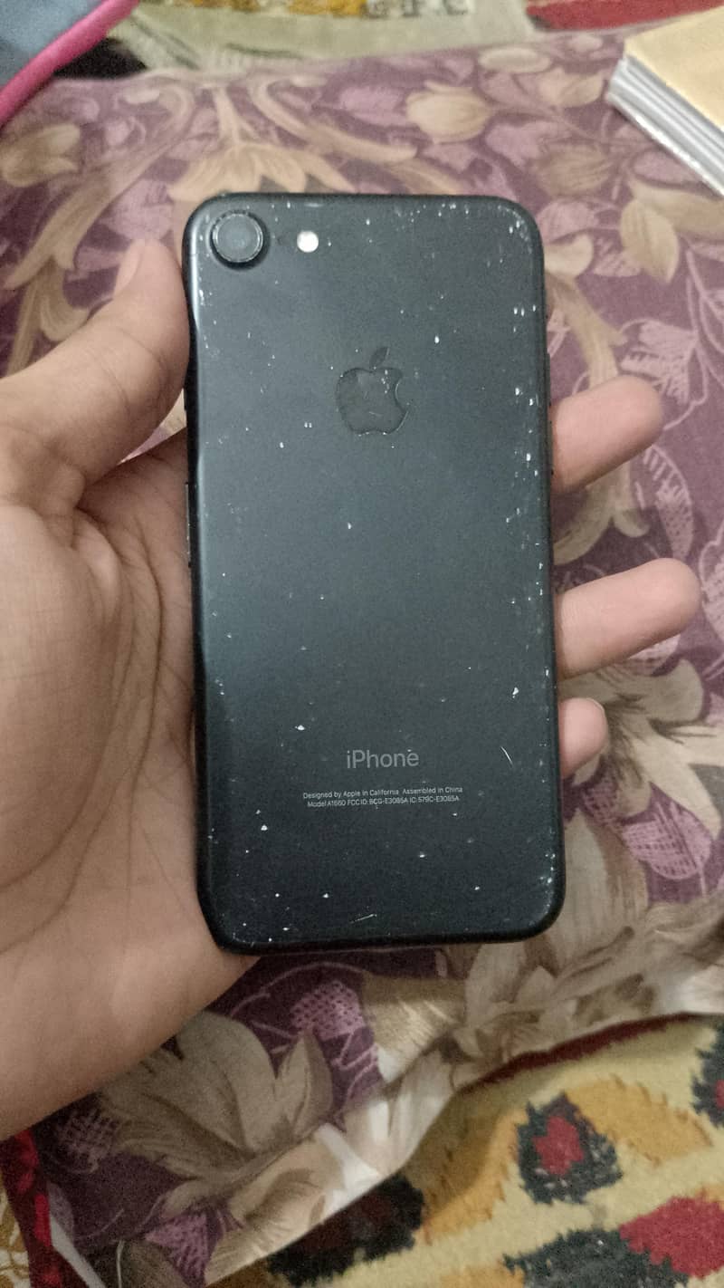 Apple iPhone 7 2