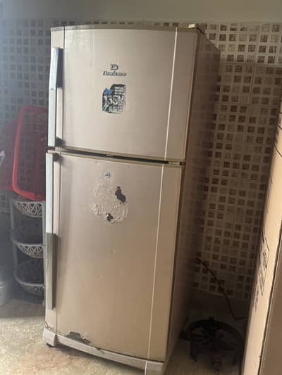Dowlance refrigerator