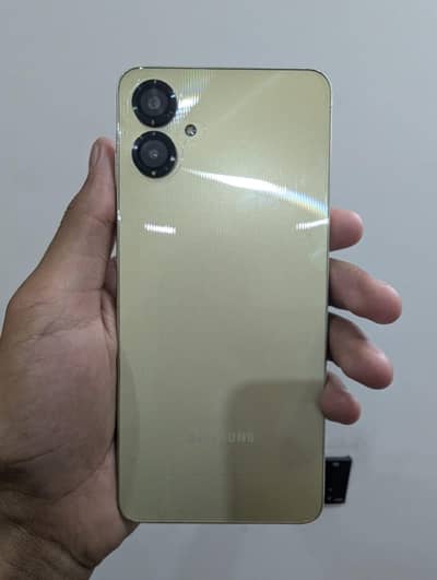 Samsung Mobile A06 128 Gb