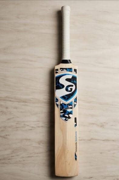 hard bat 9.5/10 condition light weight
