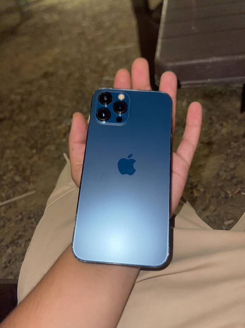 Apple iPhone 12 Pro Max 3