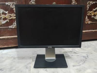 Dell 19 inch LCD Monitor - Full Working - Korangi crossing
