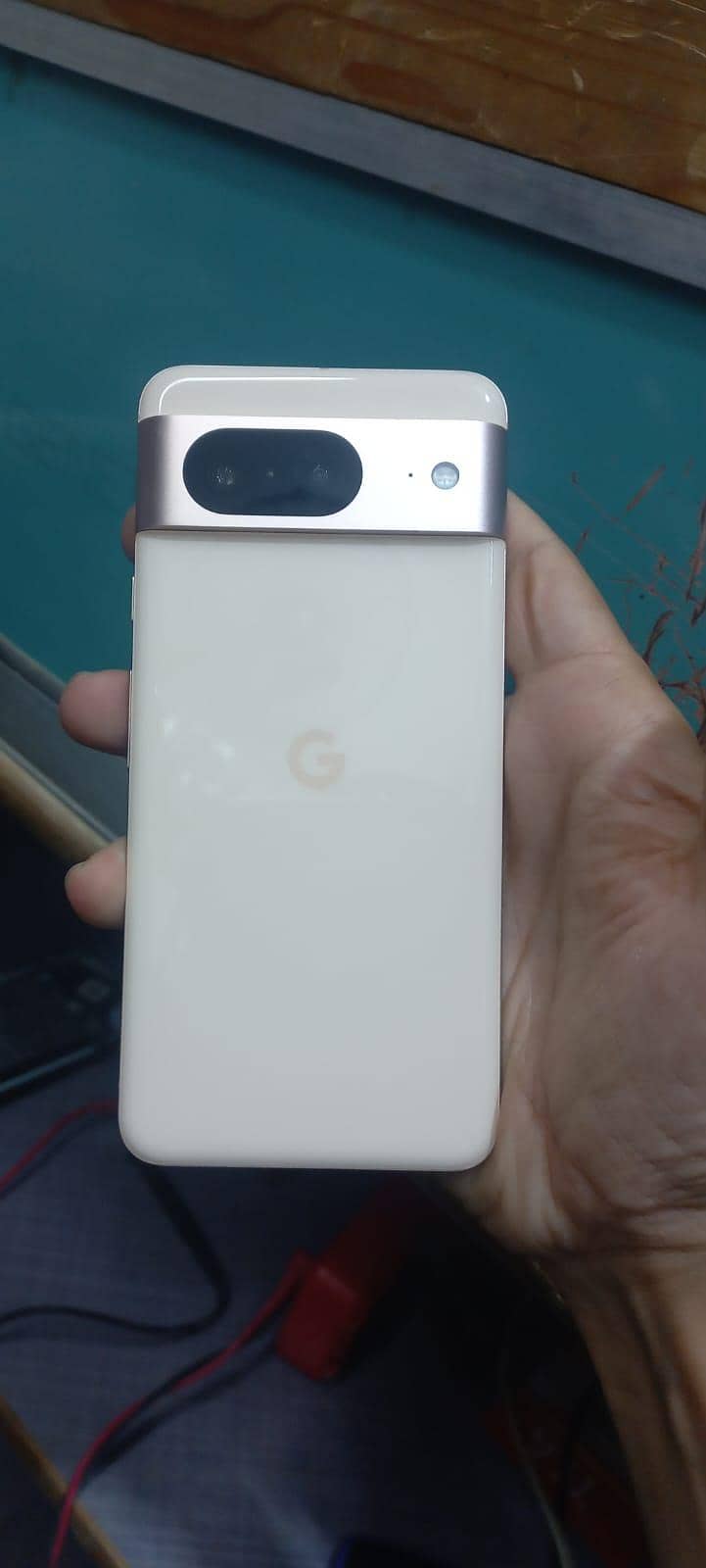 Google Pixel 8 6
