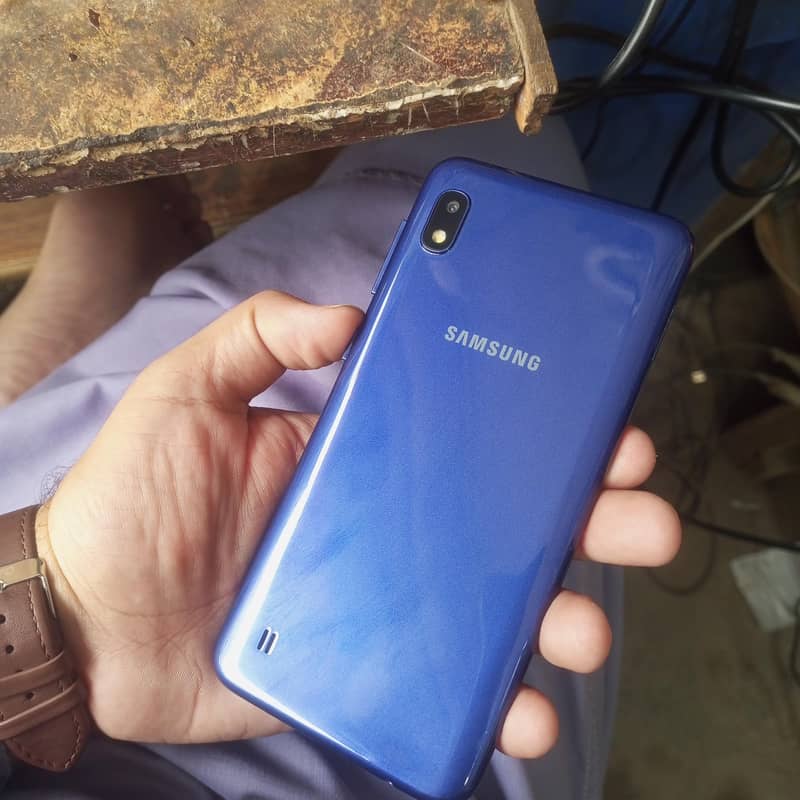 Samsung Mobile A10 2