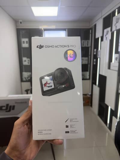 DJI Osmo Action 5 Pro Adventure Combo