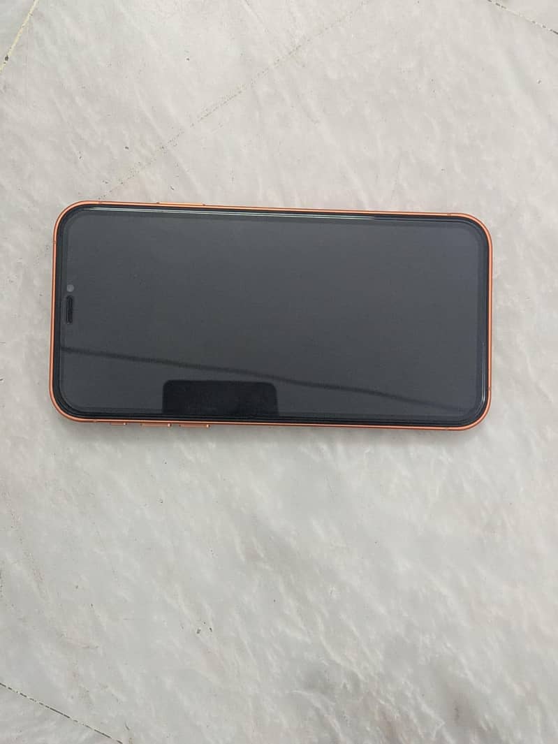 Apple iPhone XR 0