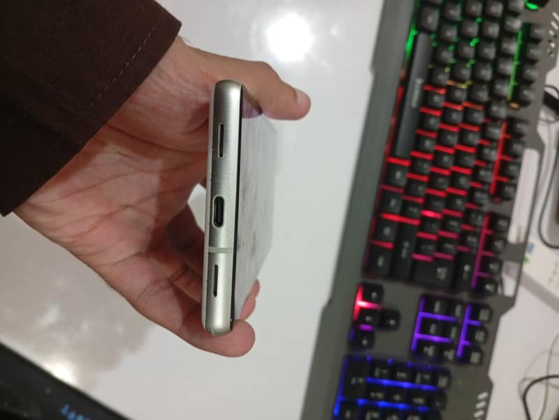 Google Pixel 7a 3