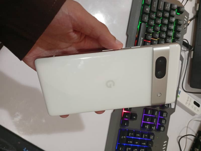 Google Pixel 7a 4