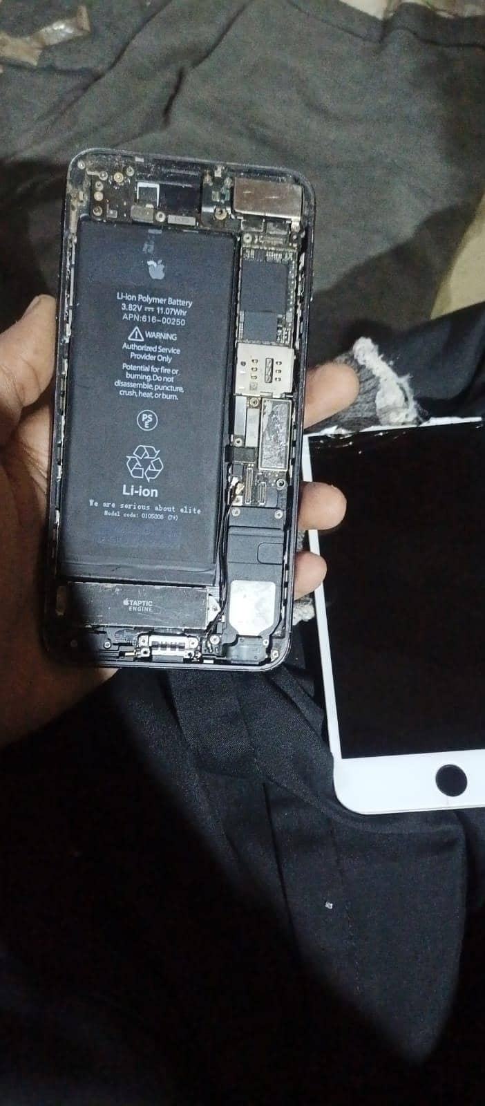 Apple iPhone 7 Plus. . 03424072961 1