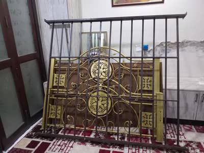 golden iron bed set