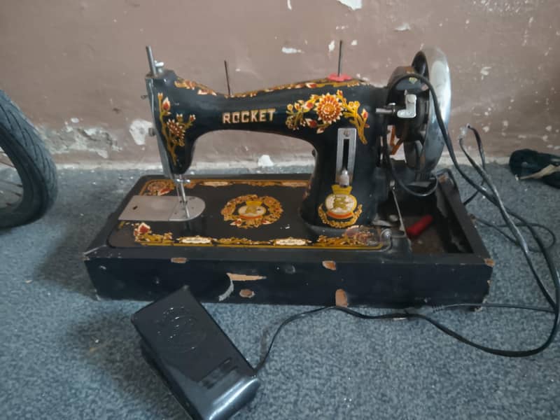 Rocket Sewing Machine 2