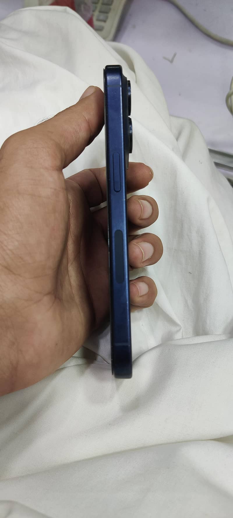Apple iPhone 15 Pro 2