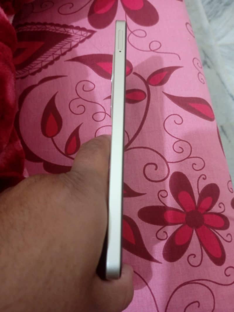 Realme C61 1