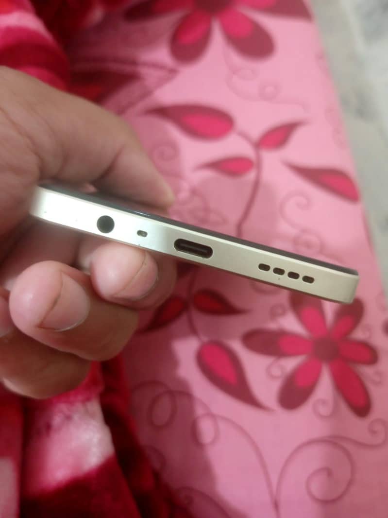 Realme C61 3