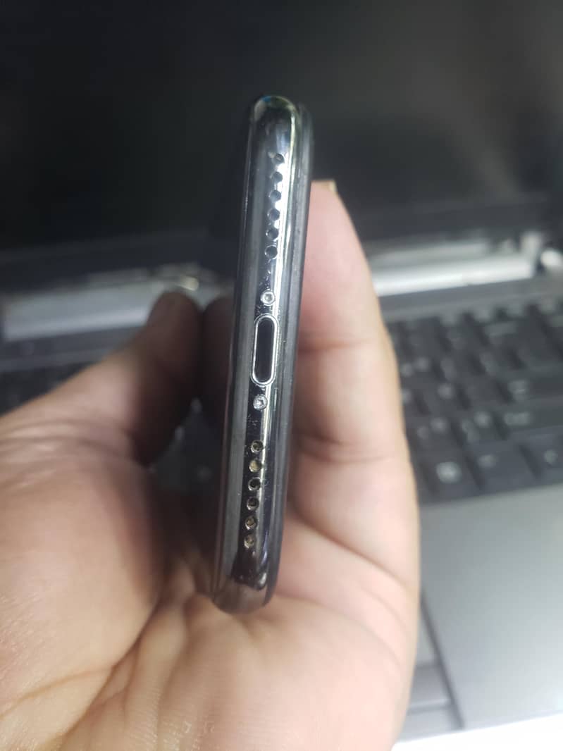 Apple iPhone X 2