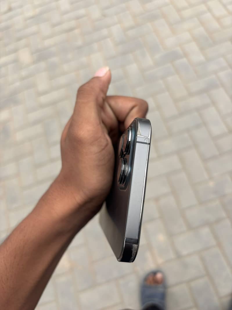 Apple iPhone 13 Pro Max 5