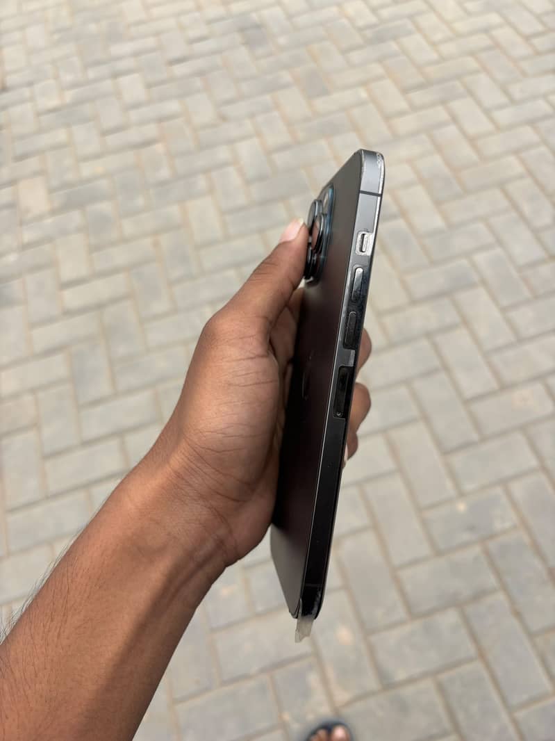 Apple iPhone 13 Pro Max 6