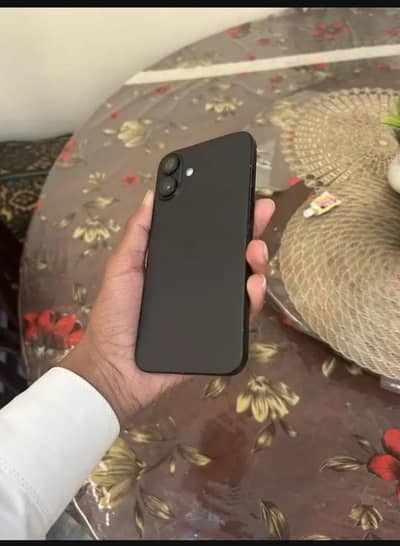 Apple iPhone 16 Plus