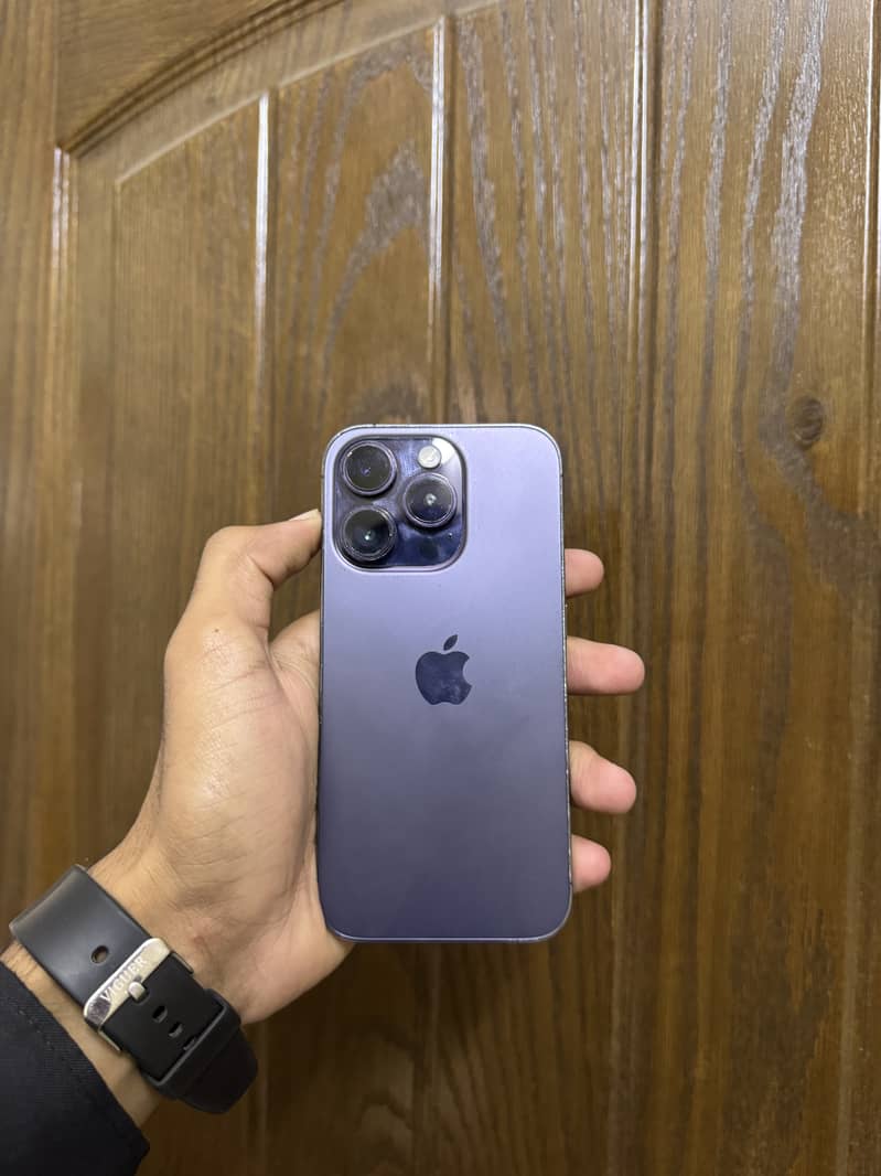 iPhone 14 Pro 0