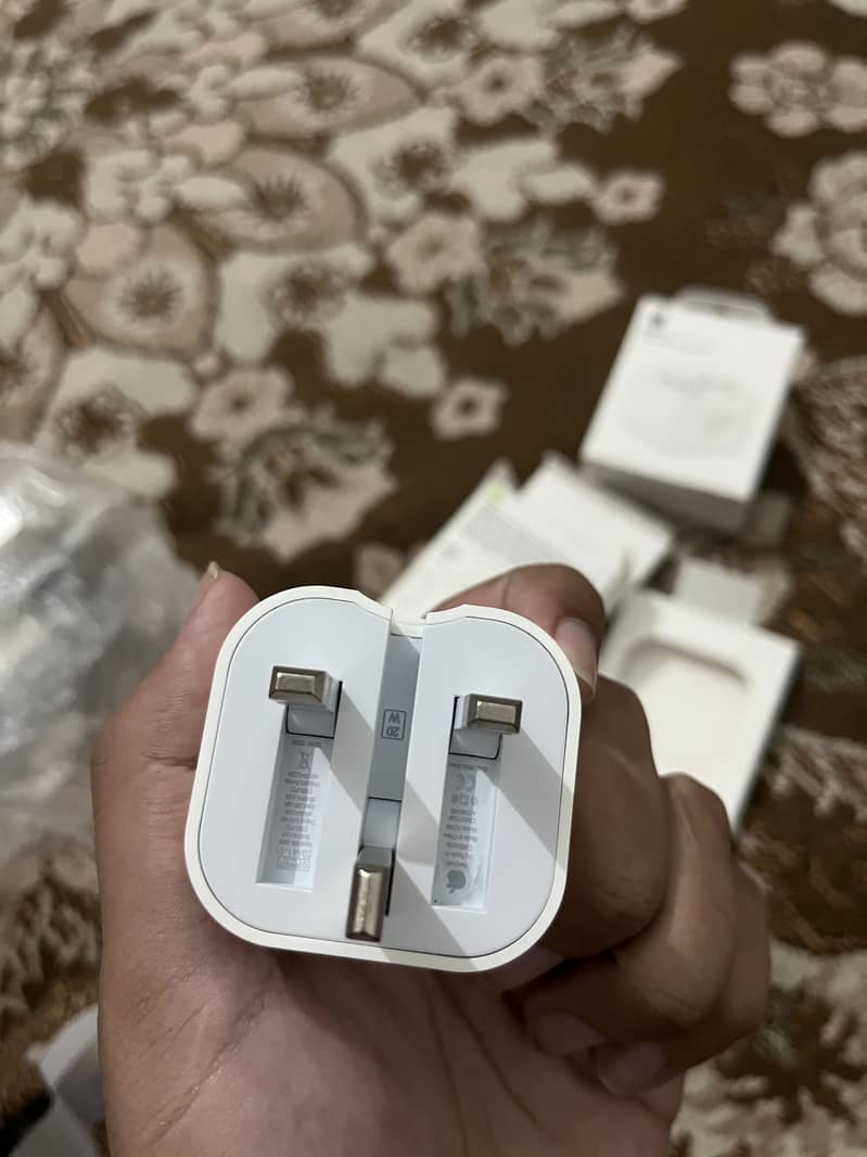 20W Apple Adapter 2