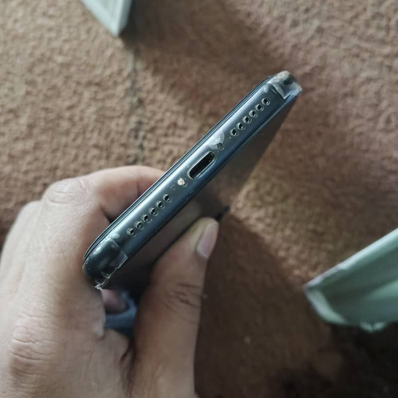 Apple iPhone XR 3