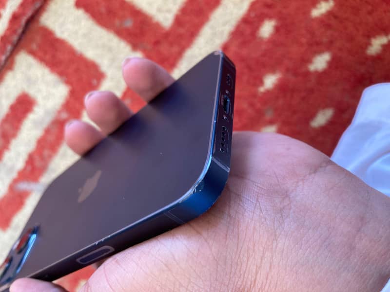 Apple iPhone 13 3