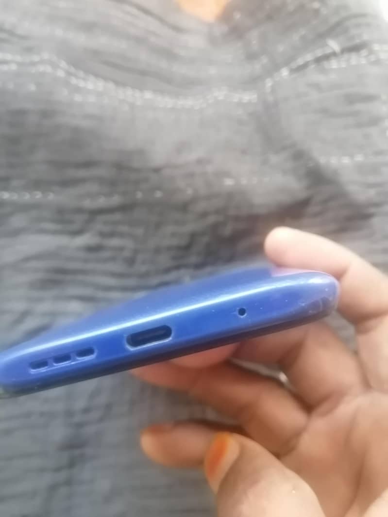 Poco m3 4+2 128gb - Mobile Phones - 1120823292