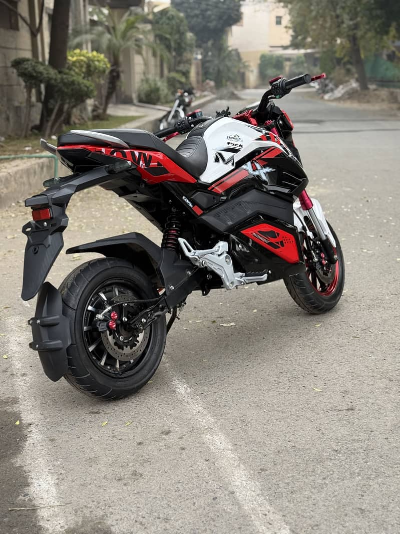 E turbo thunderbolt 1
