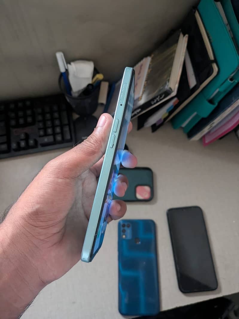 OPPO A57 1