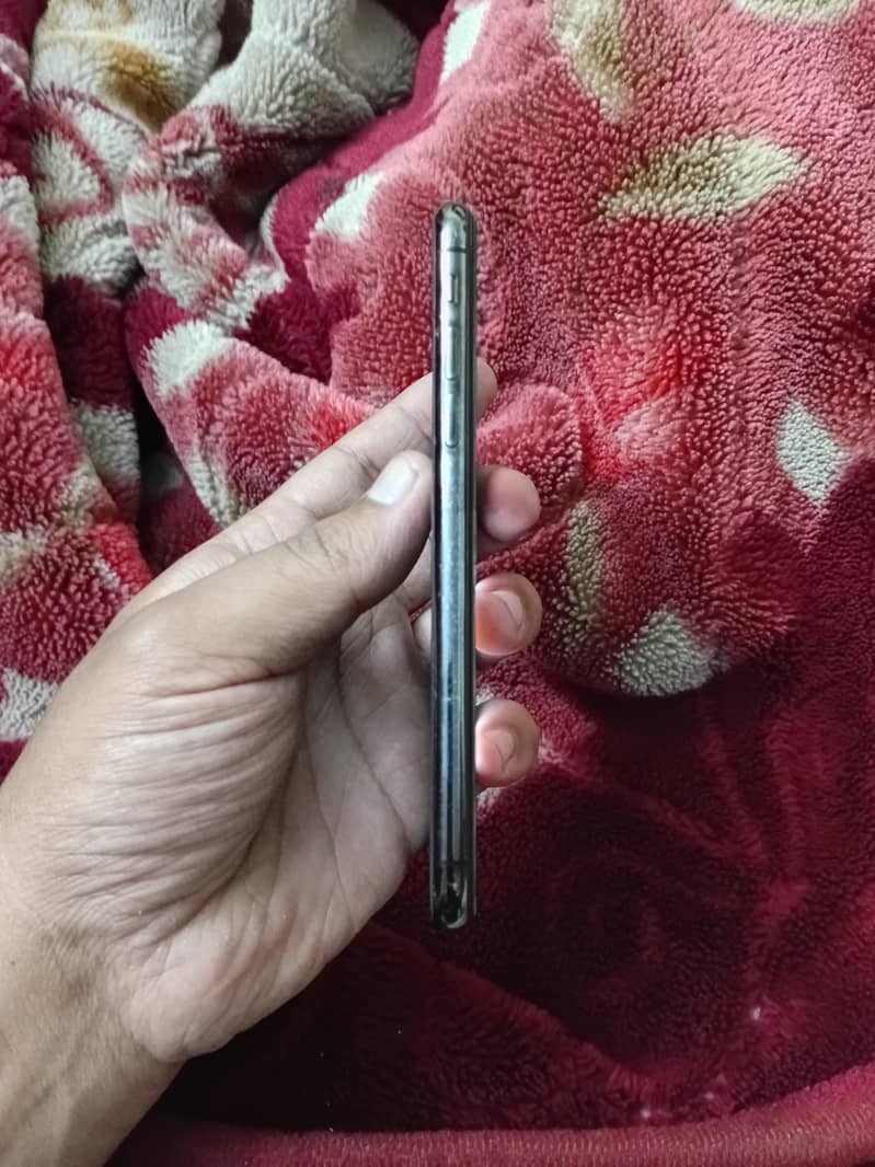 Apple iPhone X 2