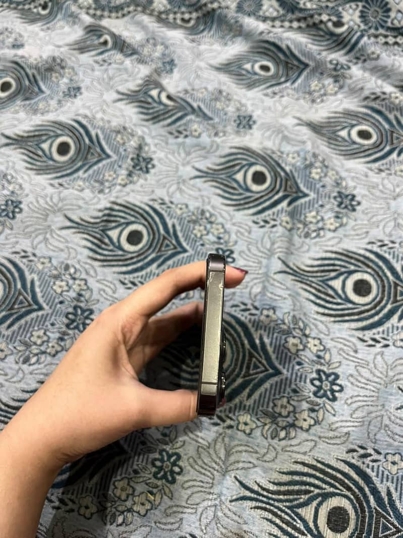 Apple iPhone 13 Pro 6