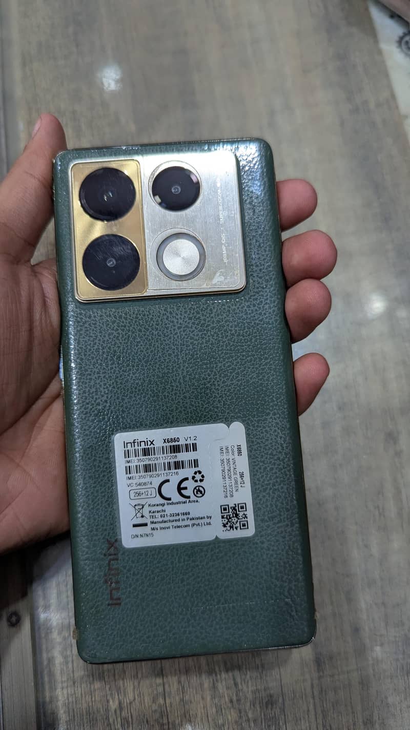 Infinix Note 40 Pro 4