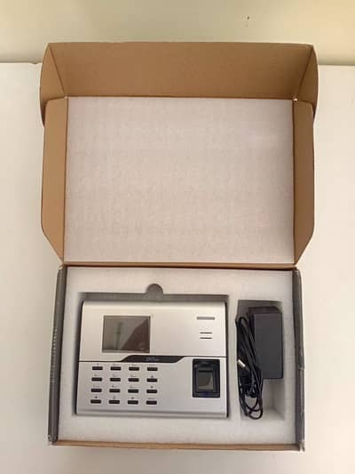 ZKTeco UA860 Biometric Attendance Machine – Brand New