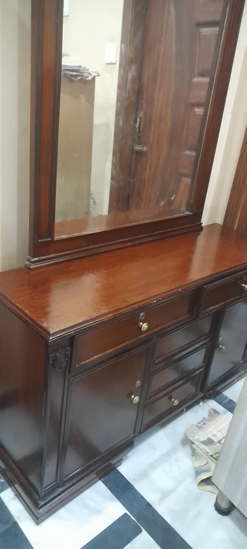 dressing table 2
