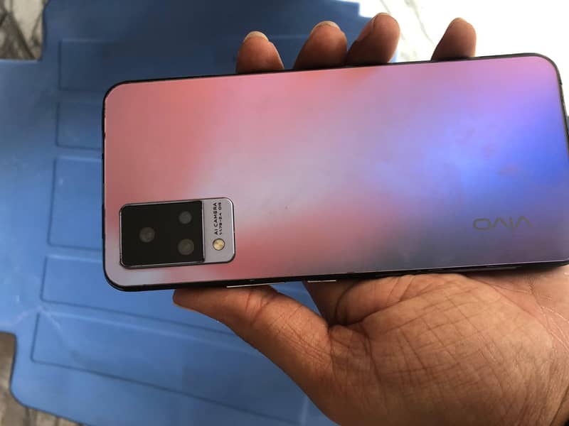 Vivo V21 0