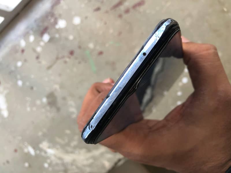 Vivo V21 3
