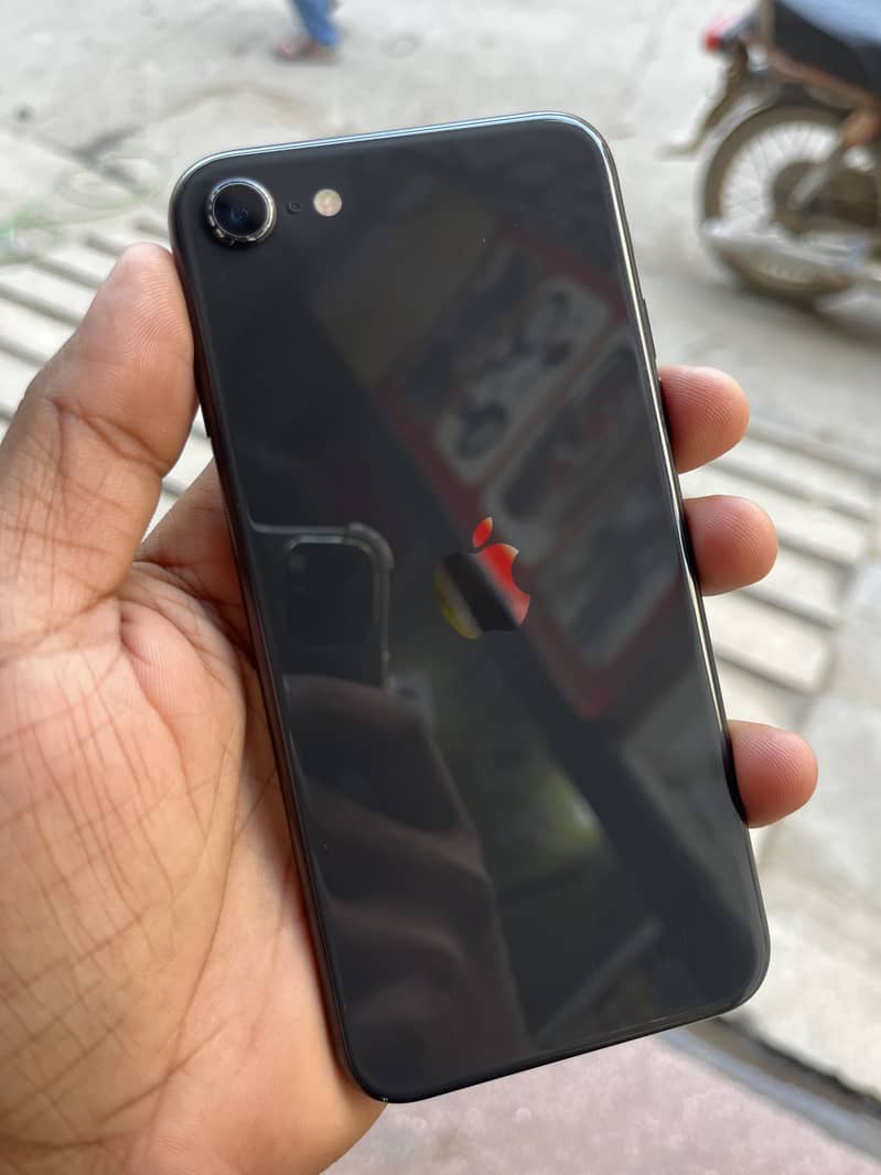 Apple iPhone SE 4