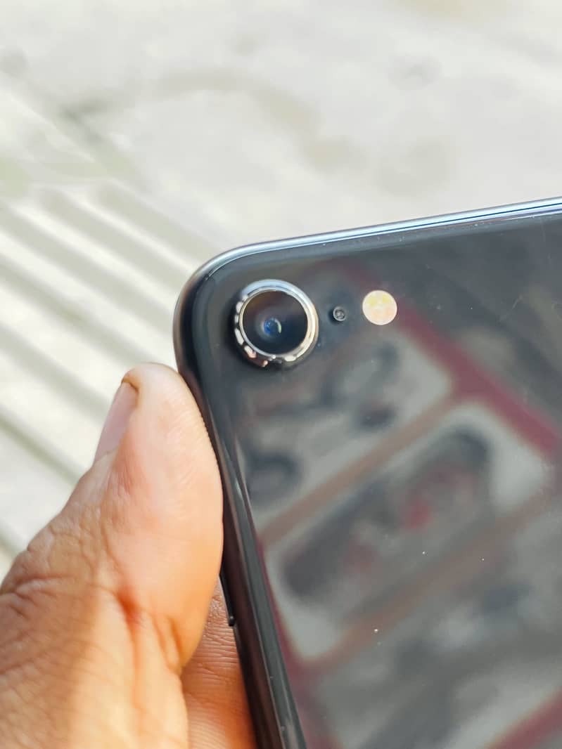 Apple iPhone SE 6