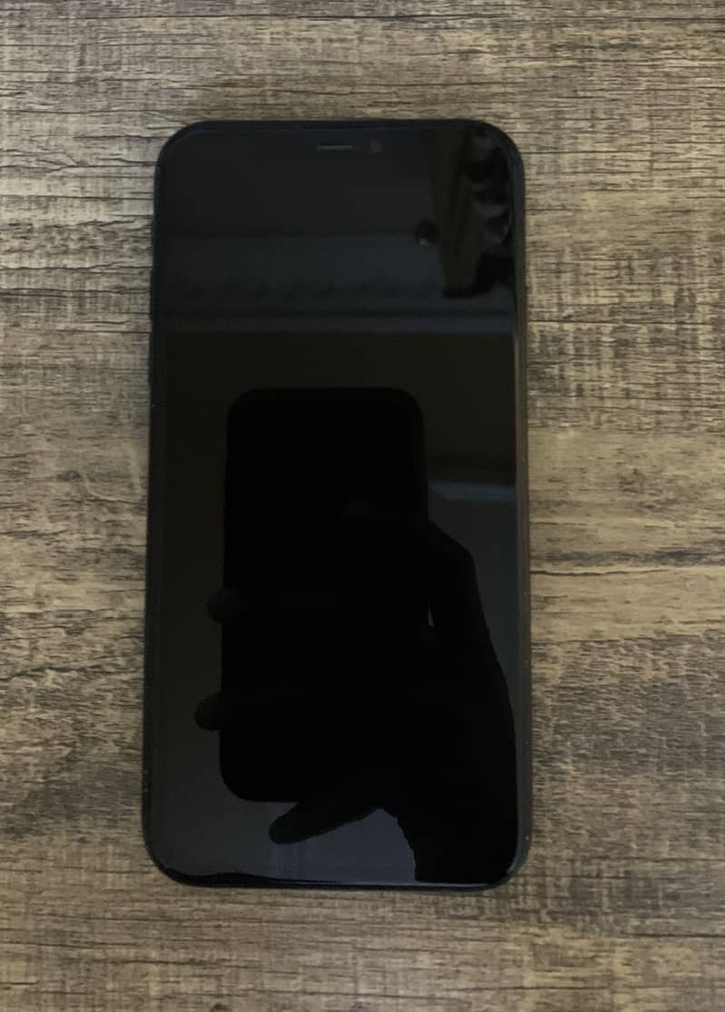 Apple iPhone XR 0