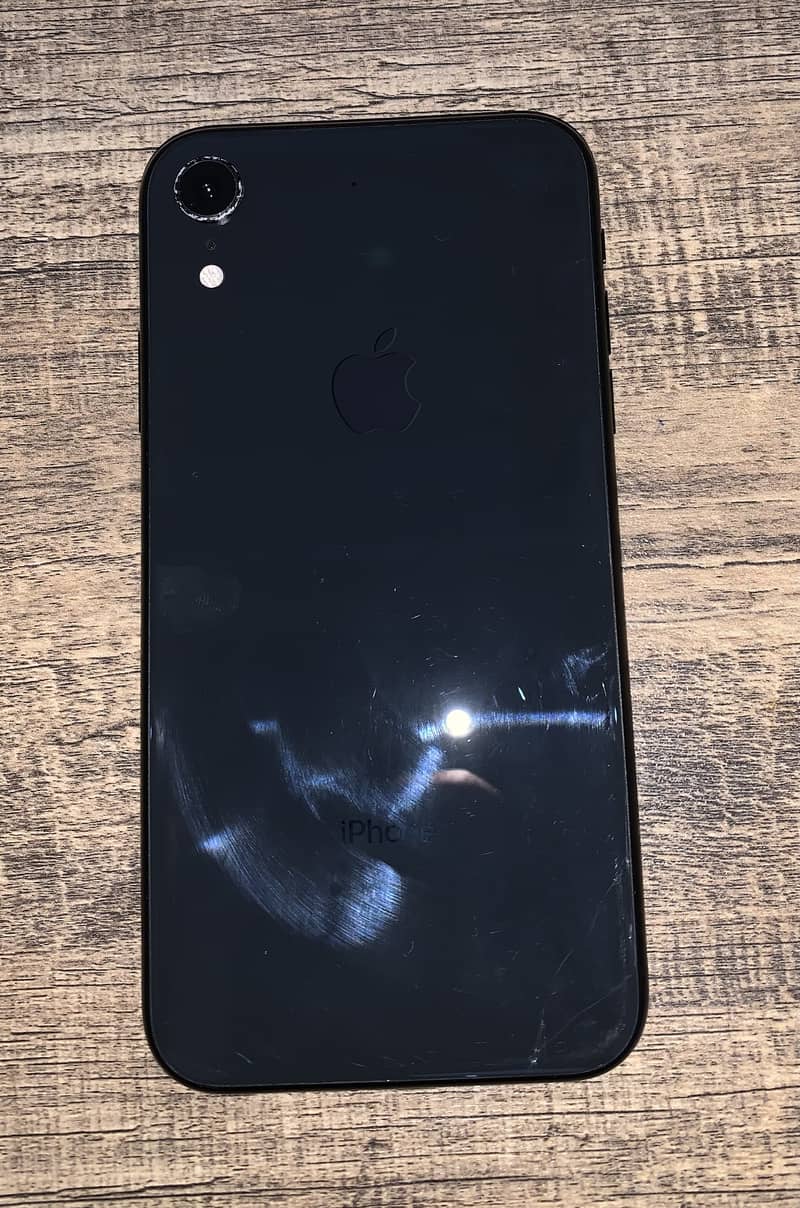 Apple iPhone XR 1