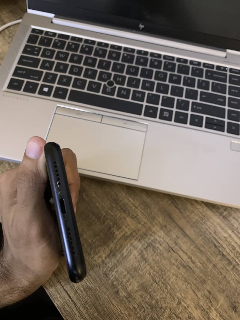 Apple iPhone XR 6