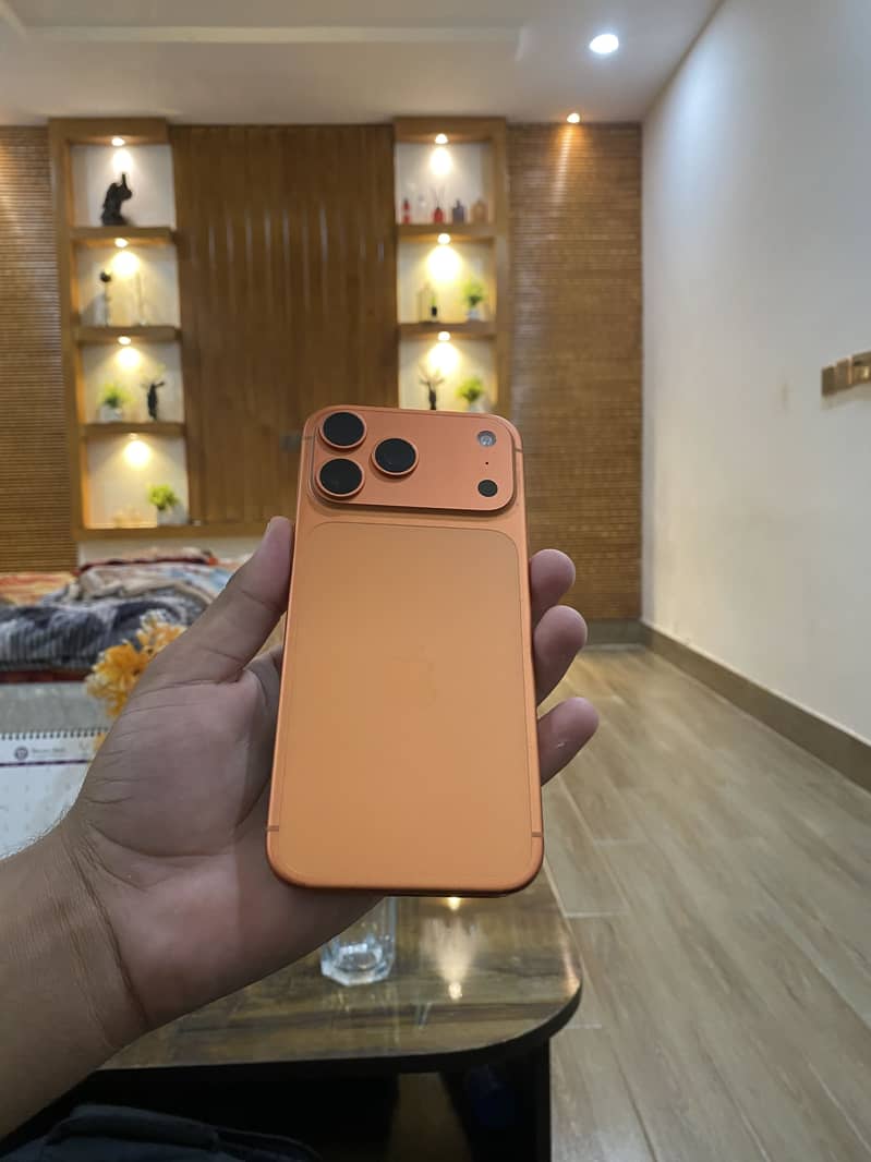 Apple iPhone 17 Pro Max 5