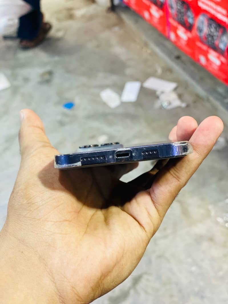 Apple iPhone 14 Pro Max 4