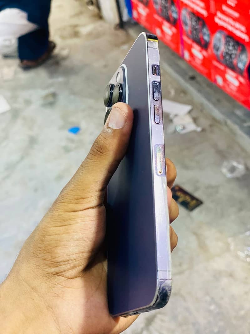 Apple iPhone 14 Pro Max 7